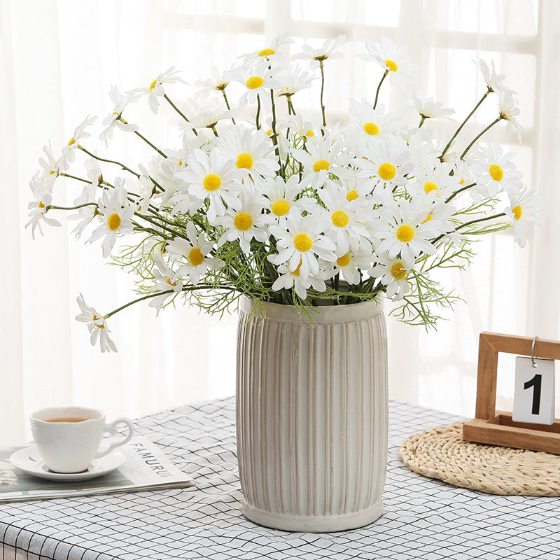 Small Daisies Simulation Bouquet 5 Dutch Chrysanthemum Cosmos Chamomile Wedding Home Decoration Fake Flowers Factory Outlet