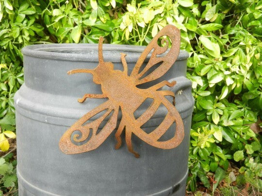 Bee Silhouette Wrought Iron Style Home Decoration