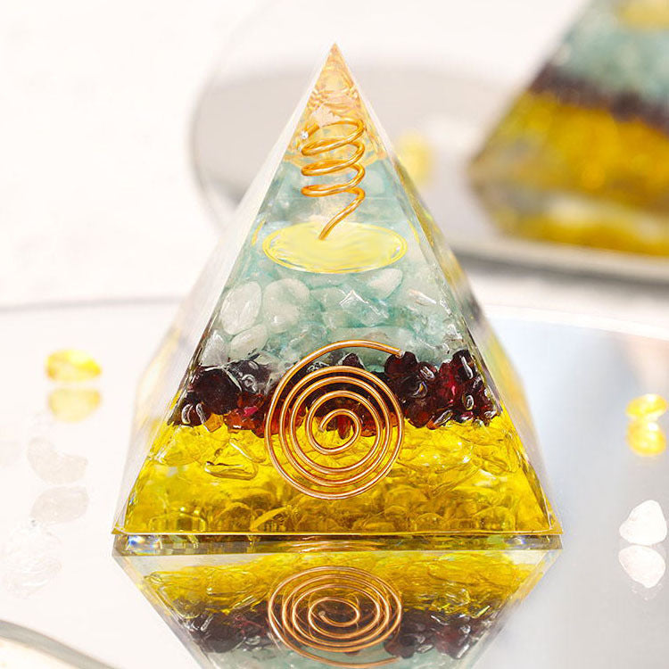 Pyramid Crystal Gravel Epoxy Resin Home Decoration