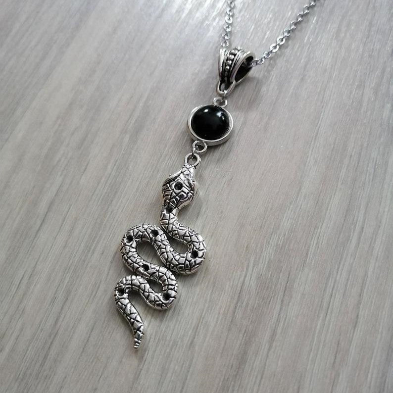 Factory New Product Snake-shaped Necklace Pendant Retro