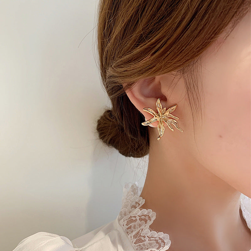 Flower Exaggerated Pearl New Earrings