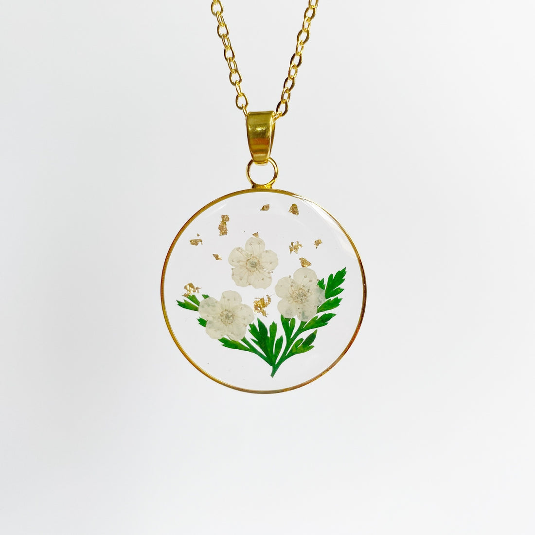 Resin Dried Flower Necklace December Flower Round Stylish Pendant