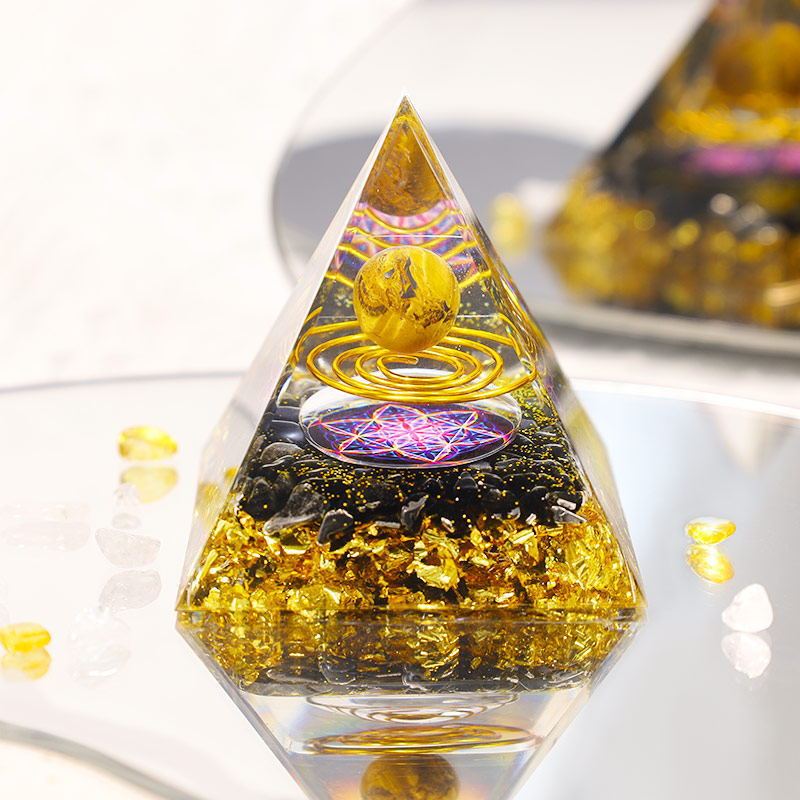 Pyramid Crystal Gravel Epoxy Resin Home Decoration