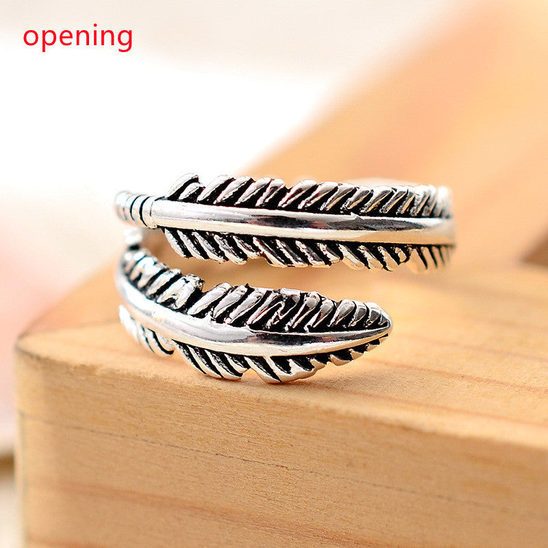 Vintage Thai Silver Male Indian Feather Arrow Ring